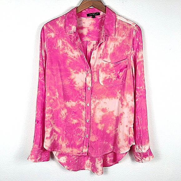 Velvet Heart Tops - VELVET HEART Tie Dye Buttondown Shirt EUC
